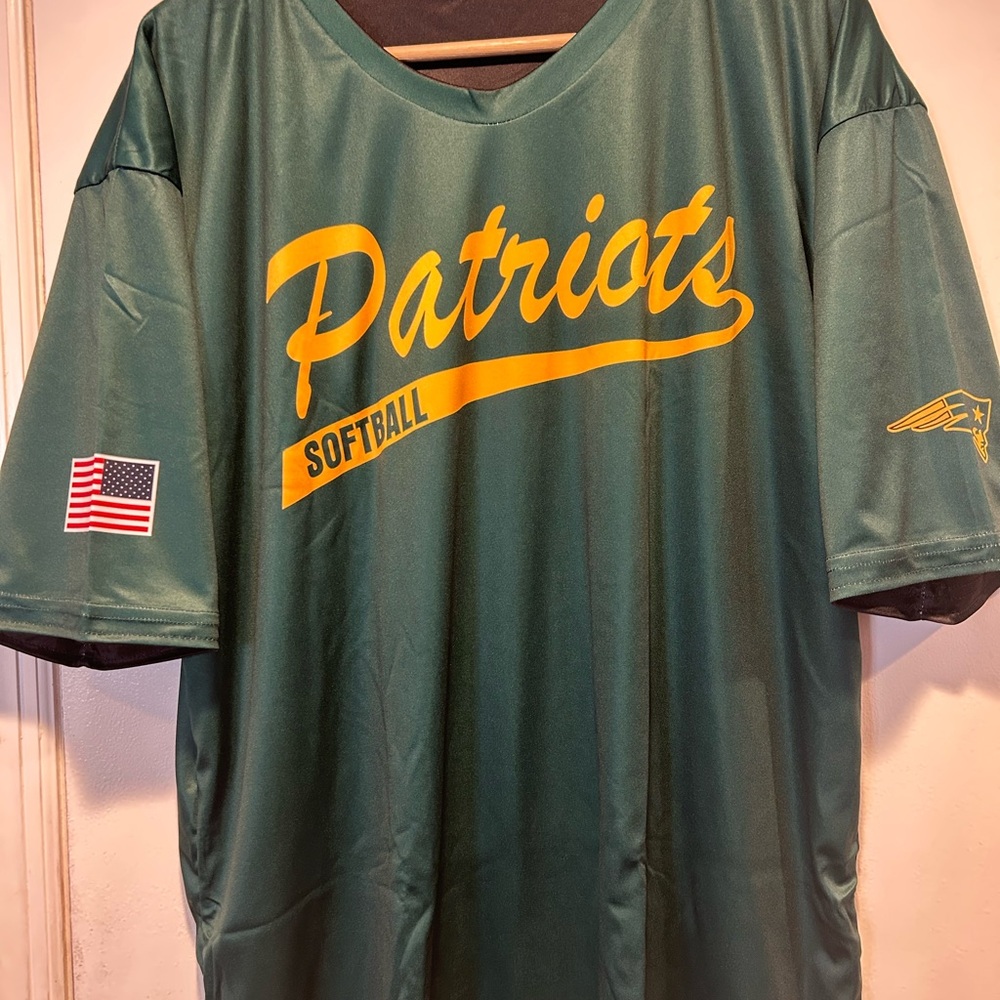C.C Dark Green Jersey with Pink Logo